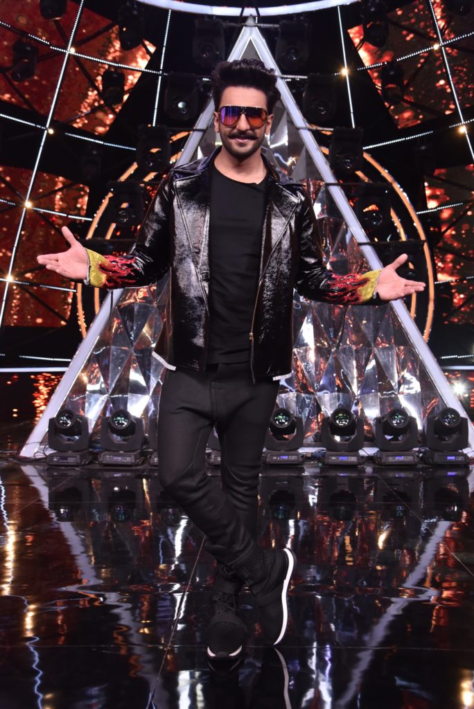 Simmba team graces Indian Idol 10 semi-finale - 2