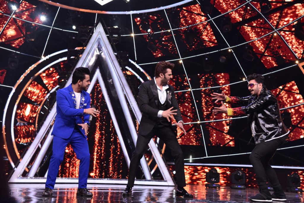 Simmba team graces Indian Idol 10 semi-finale - 4