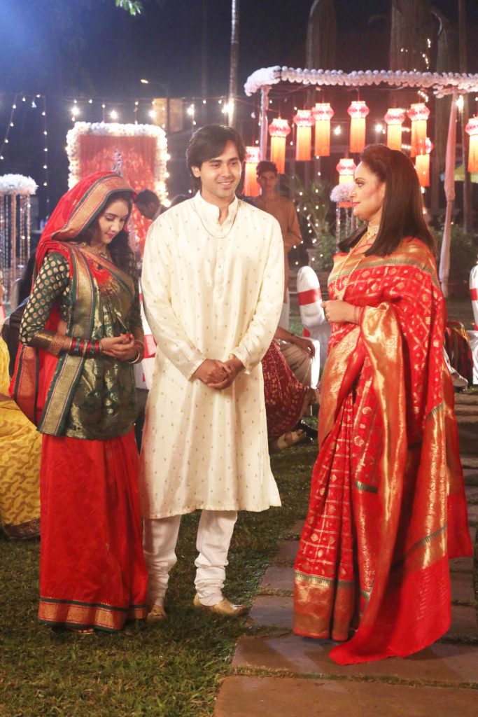 Sameer and Naina’s engagement pics from Yeh Un Dinon Ki Baat Hain - 4