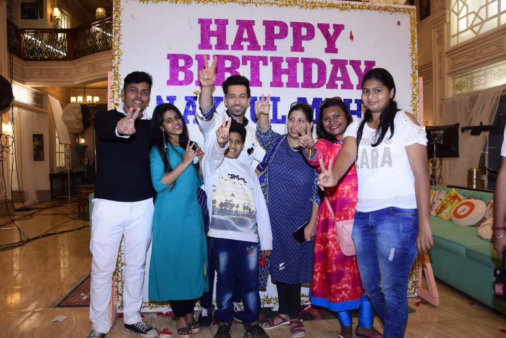 StarPlus: Fans surprise actor Nakuul Mehta for his birthday - 1