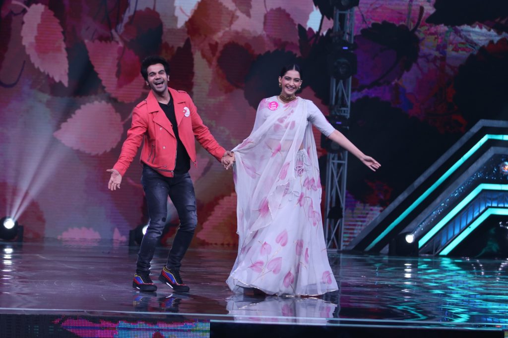 Ek Ladki Ko Dekha Toh Aisa Laga star cast graces Super Dancer Chapter 3 - 5