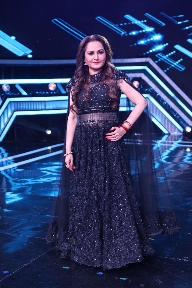 Jeetendra and Jaya Prada grace Super Dancer Chapter 3 - 2