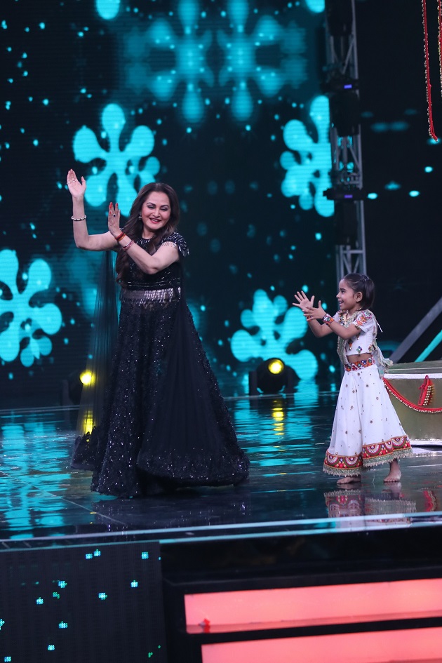 Jeetendra and Jaya Prada grace Super Dancer Chapter 3 - 5