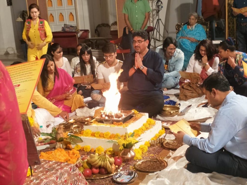 Rajan Shahi organizes Havan on the set of Shaheer Sheikh-Rhea Sharma starrer Yeh Rishtey Hai Pyaar Ke