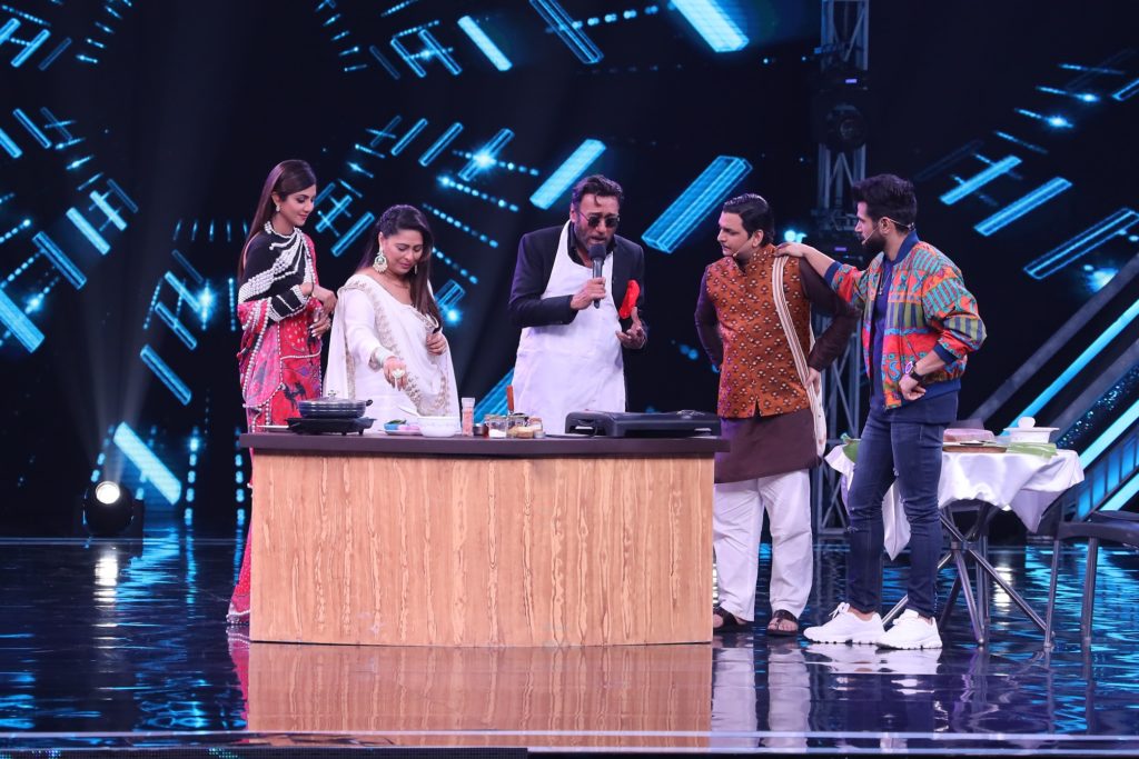 Jackie Shroff graces the set of Super Dancer Chapter 3 - 3