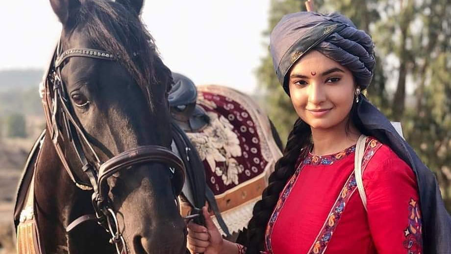 Mannu to save animals from Britishers in Jhansi Ki Rani