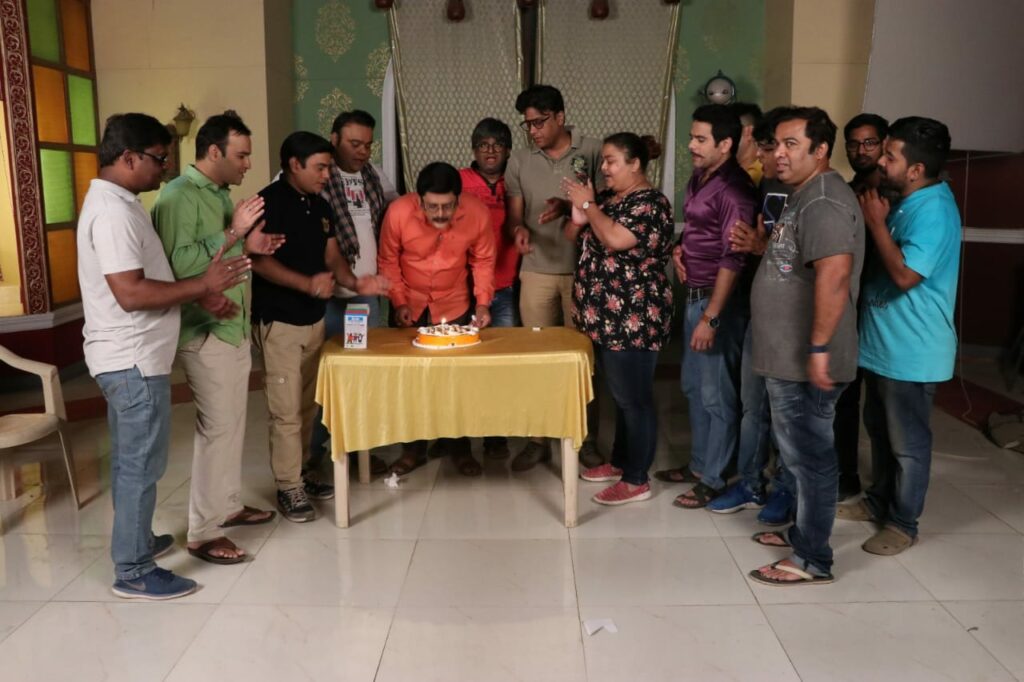 Rohitashv Gour’s birthday celebration on Bhabhiji Ghar Par Hai set - 8