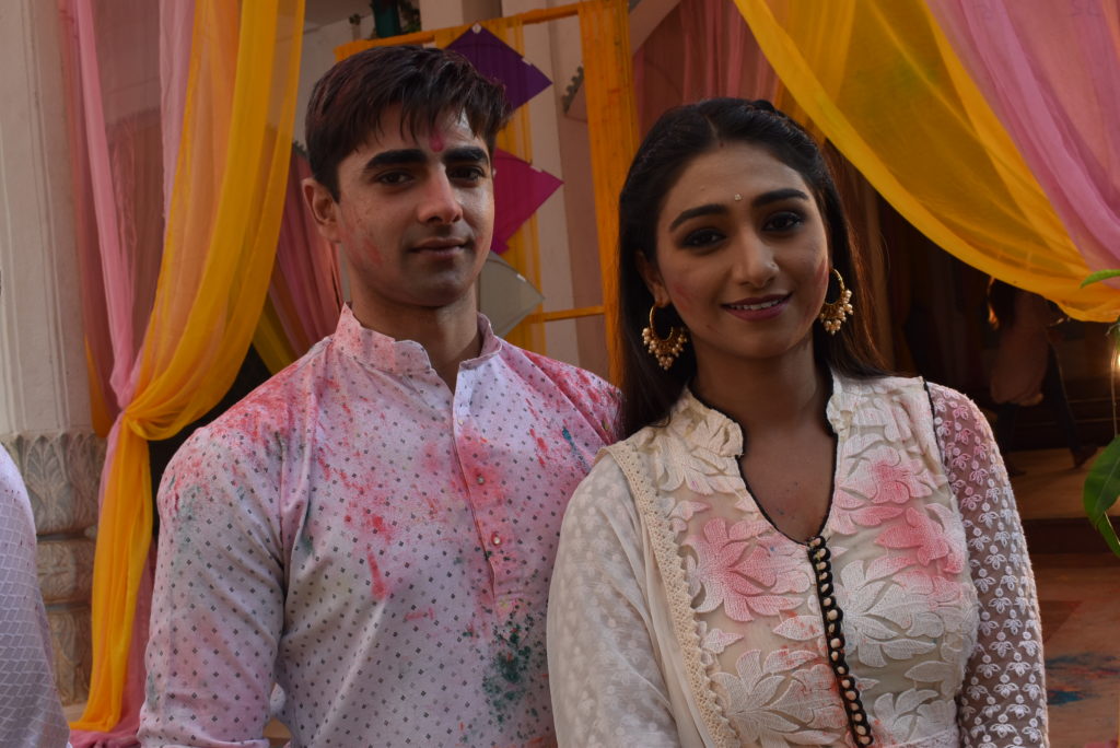 Yeh Rishta Kya Kehlata Hai: Kartik and Naira’s romantic ‘Holi’ celebration 3