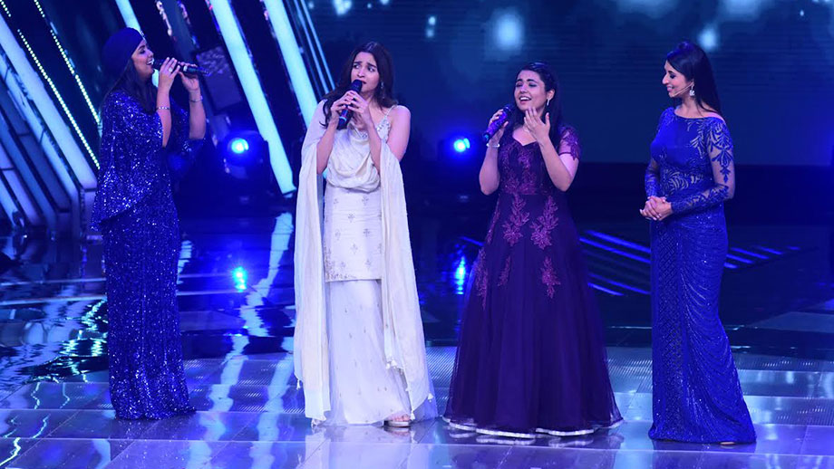 Alia Bhatt sings her popular song Ikk Kudi along with Harshdeep Kaur