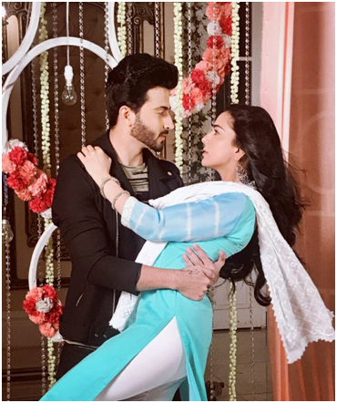 Awwwdorable Moments Of Preeta & Karan From Kundali Bhagya 1