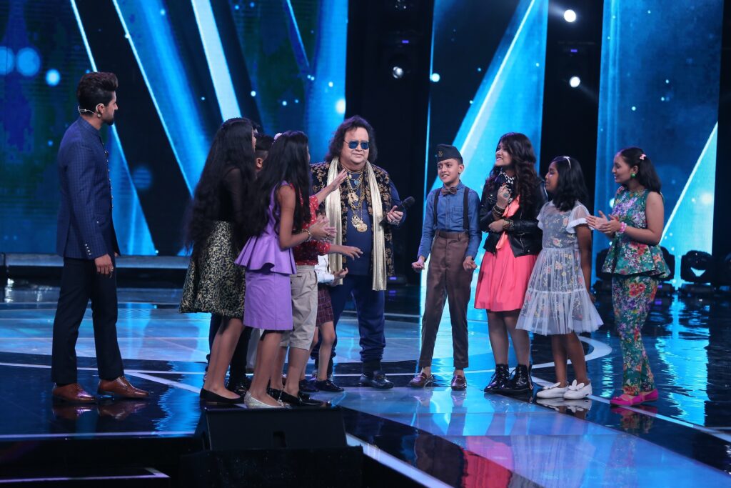 Bappi Lahiri, Amit Kumar and Dhvani Bhanushali on Sa Re Ga Ma Pa Li’l Champs - 1