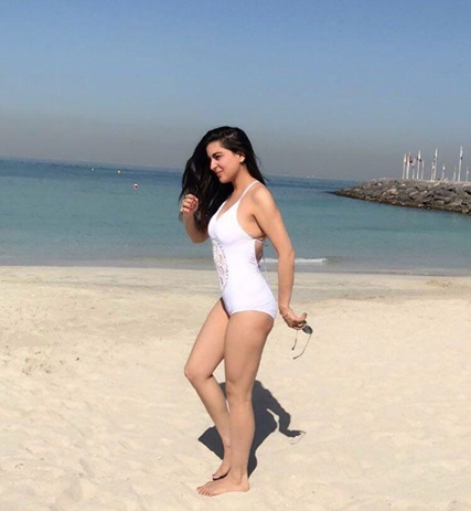 Have you seen Kundali Bhagya’s Shraddha Arya in her beach avatar yet? 1