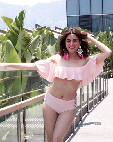 Have you seen Kundali Bhagya’s Shraddha Arya in her beach avatar yet?