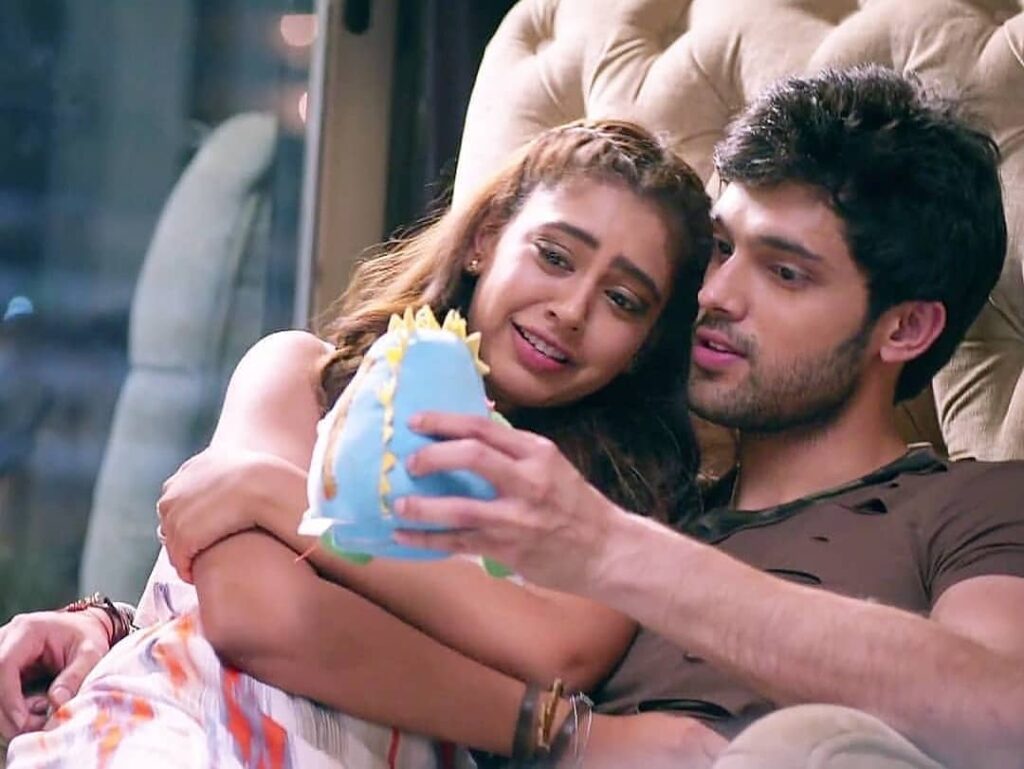 Kaisi Yeh Yaariaan: Manik and Nandini's love moments 7