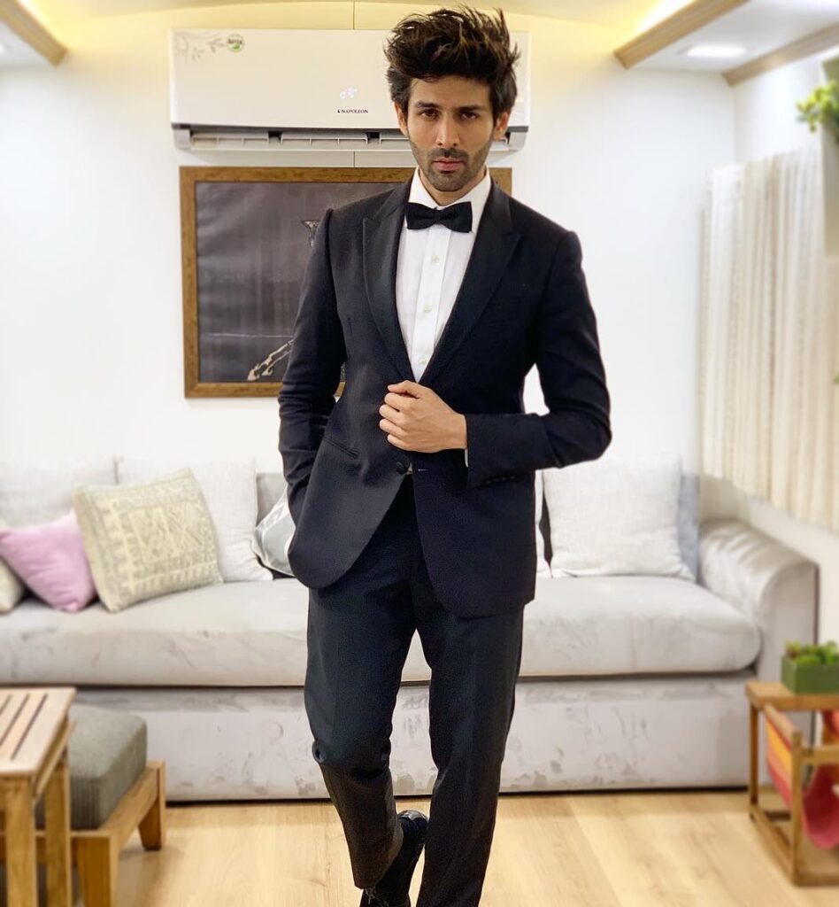 The Most Stylish Moments of Teen Heartthrob Kartik Aaryan - 0