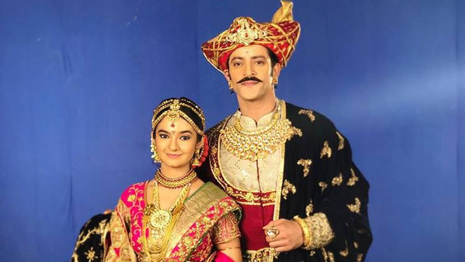 Khoob Ladi Mardaani - Jhansi Ki Rani: Gangadhar to support Mannu against Janki’s wishes