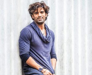 Kulfi Kumar Bajewala's Mohit Malik Is The Sassiest Guy In Telly Today! 7