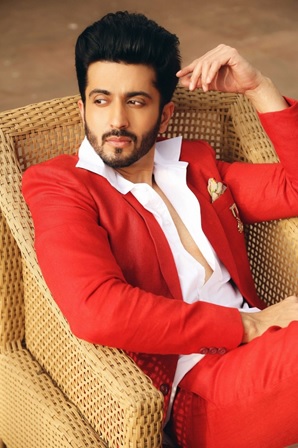 Kundali Bhagya Actor Dheeraj Dhoopar's Style Statement is Always On Point 3