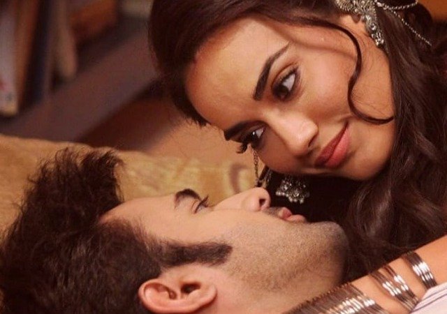 [Must Watch] Surbhi Jyoti And Pearl V Puri’s Unseen Romantic Pictures Together - 2