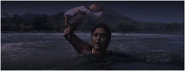 Naagin 3 copies scenes from Baahubali. Take a Look! 3