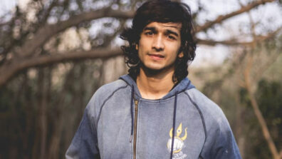 Shantanu Maheshwari gets nostalgic, shares a fun video of Dill Dostii Dance cast playing cricket on set