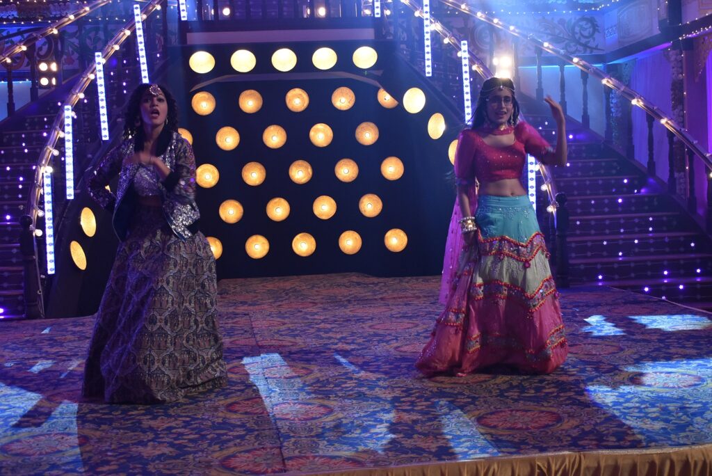 Sangeet sequence in Yeh Rishtey Hain Pyaar Ke - 16