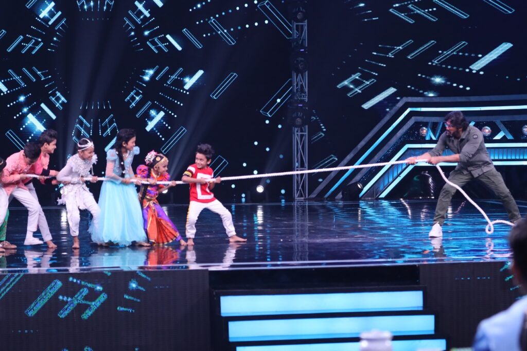 Suniel Shetty on Super Dancer Chapter 3 - 0