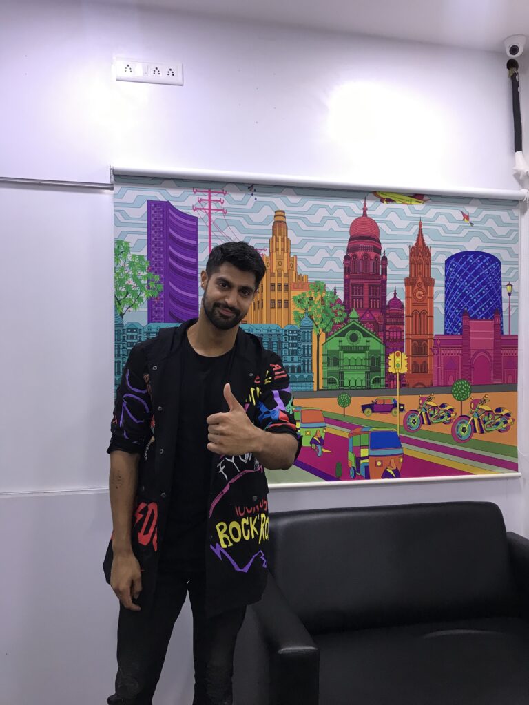 Tanuj Virwani poses after a fun LIVE chat with IWMBuzz - 5