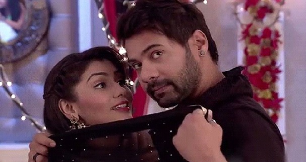 These Cute Pictures of Abhi and Pragya from Kumkum Bhagya scream LOVE! 1