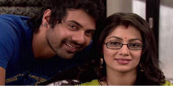 These Cute Pictures of Abhi and Pragya from Kumkum Bhagya scream LOVE! 2