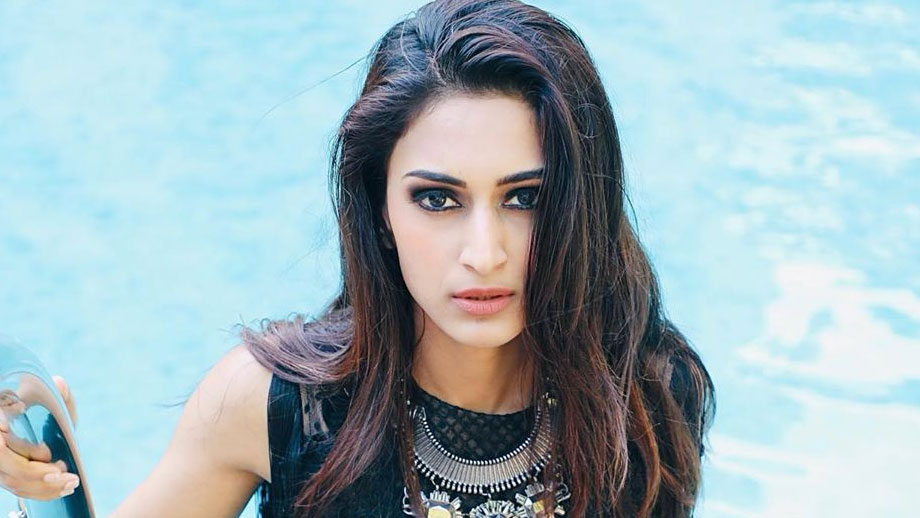 Erica Fernandes is in a dilemma...read on to know why 1