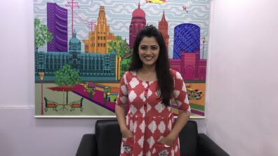 Girija Oak poses after a fun LIVE chat with IWMBuzz