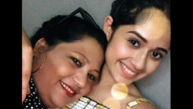 Jannat Zubair bonds with Siddharth Nigam’s mother