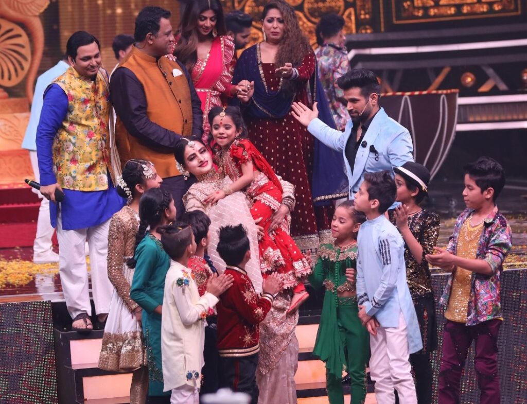 Rekha on Super Dancer Chapter 3 - 2