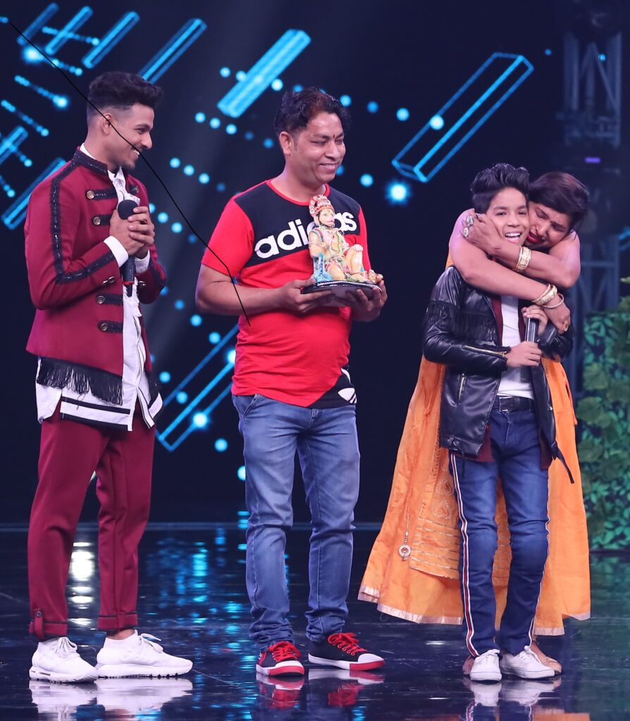 Super Dancer Chapter 3: Mother’s Day special episode with Kumar Sanu - 0