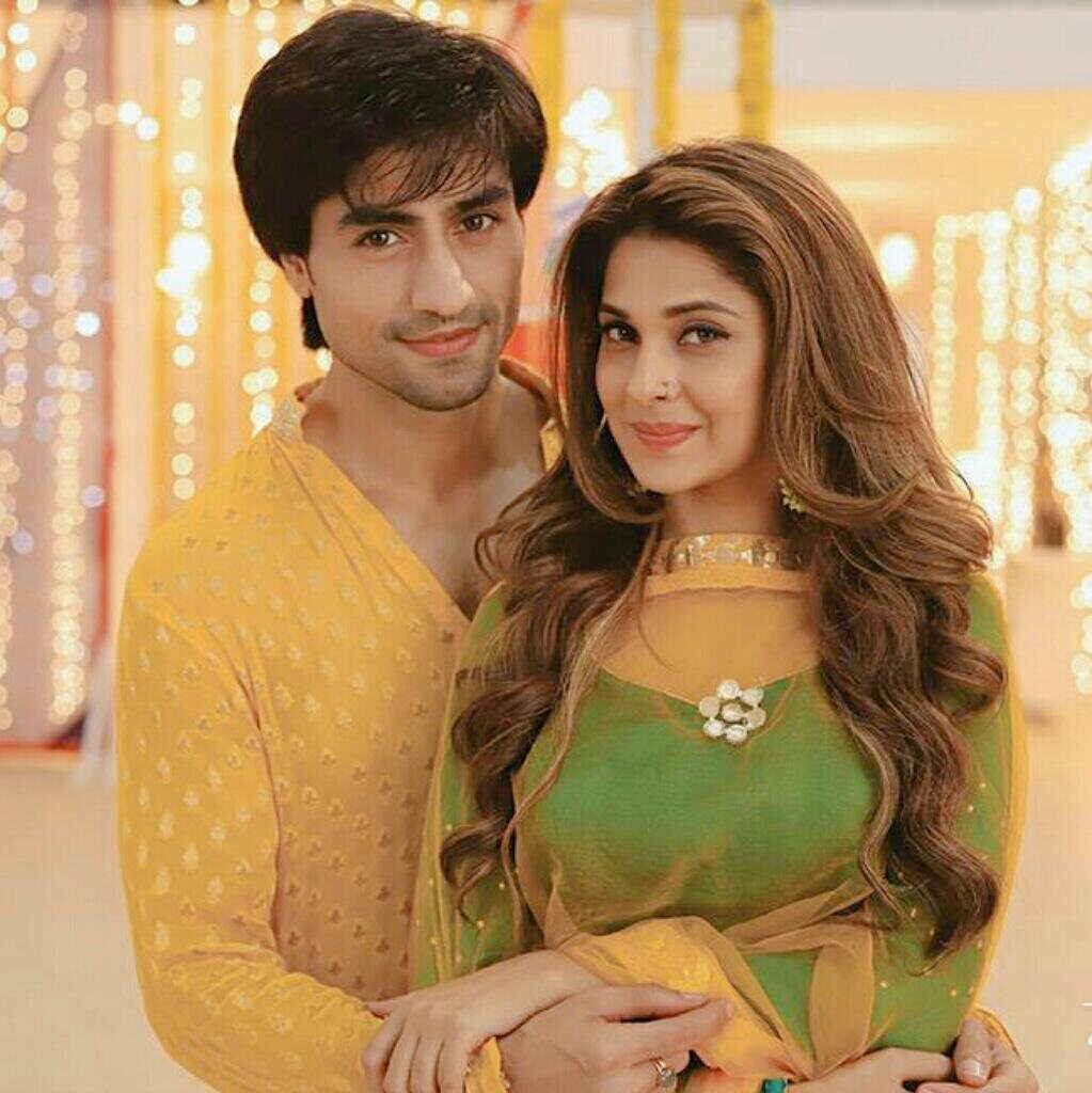 Bepannah: Aditya and Zoya’s romantic moments - 4