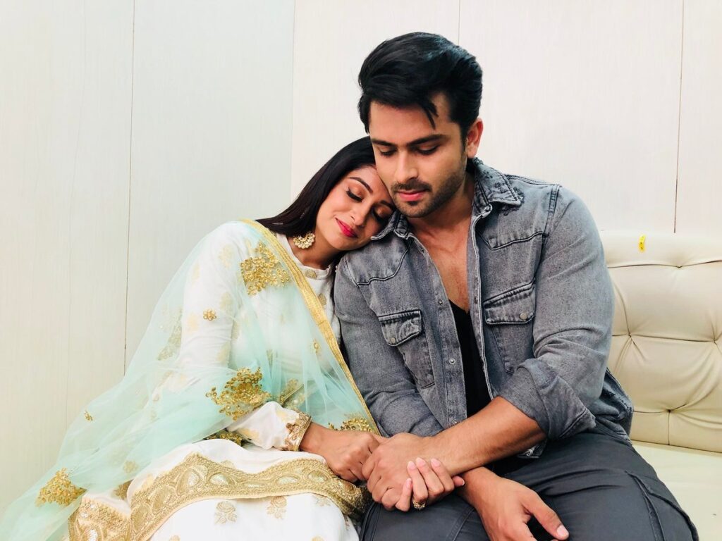 Dipika Kakar and Shoaib Ibrahim love moments - 3