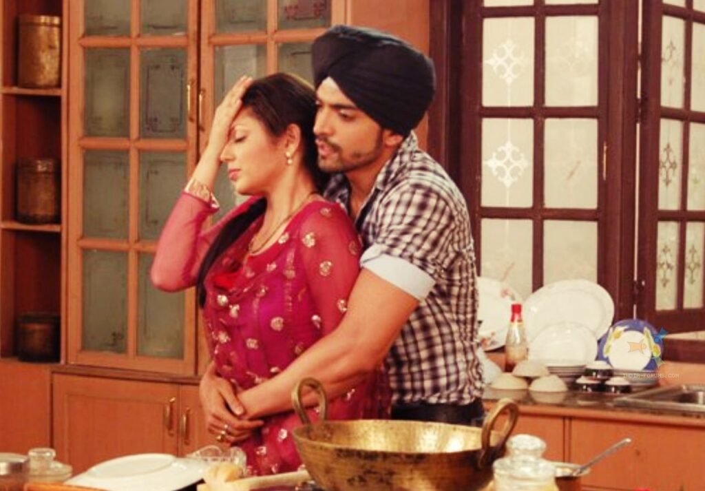 Geet is back on TV: Check out some romantic moments of Geet and Maan - 0