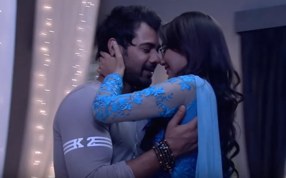 Have a look at Kumkum Bhagya’s Abhi and Pragya’s love-hate moments - 4