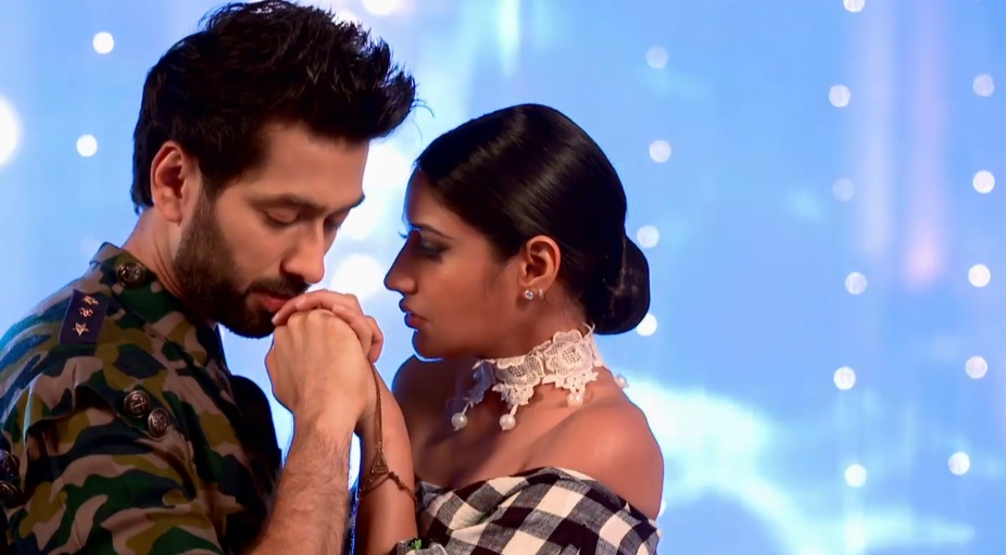 Unseen romantic moments from Ishqbaaaz - 0