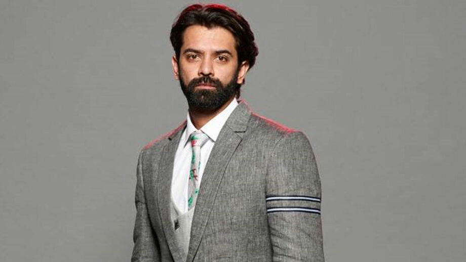 Iss Pyar Ko Kya Naam Doon actor Barun Sobti’s dashing looks in suits