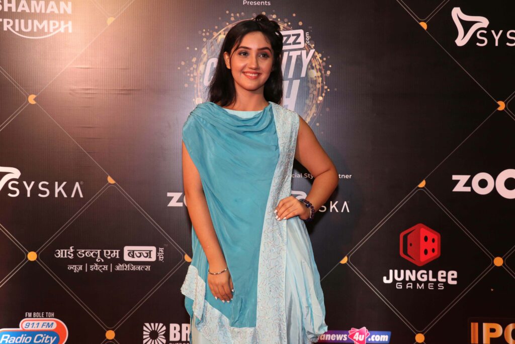 Karan Patel, Erica Fernandes, Zain Imam, Shivangi Joshi and more grace the red carpet of IWMBuzz Party - 19