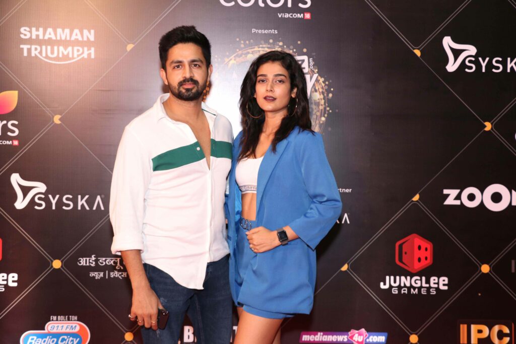 Karan Patel, Erica Fernandes, Zain Imam, Shivangi Joshi and more grace the red carpet of IWMBuzz Party - 4