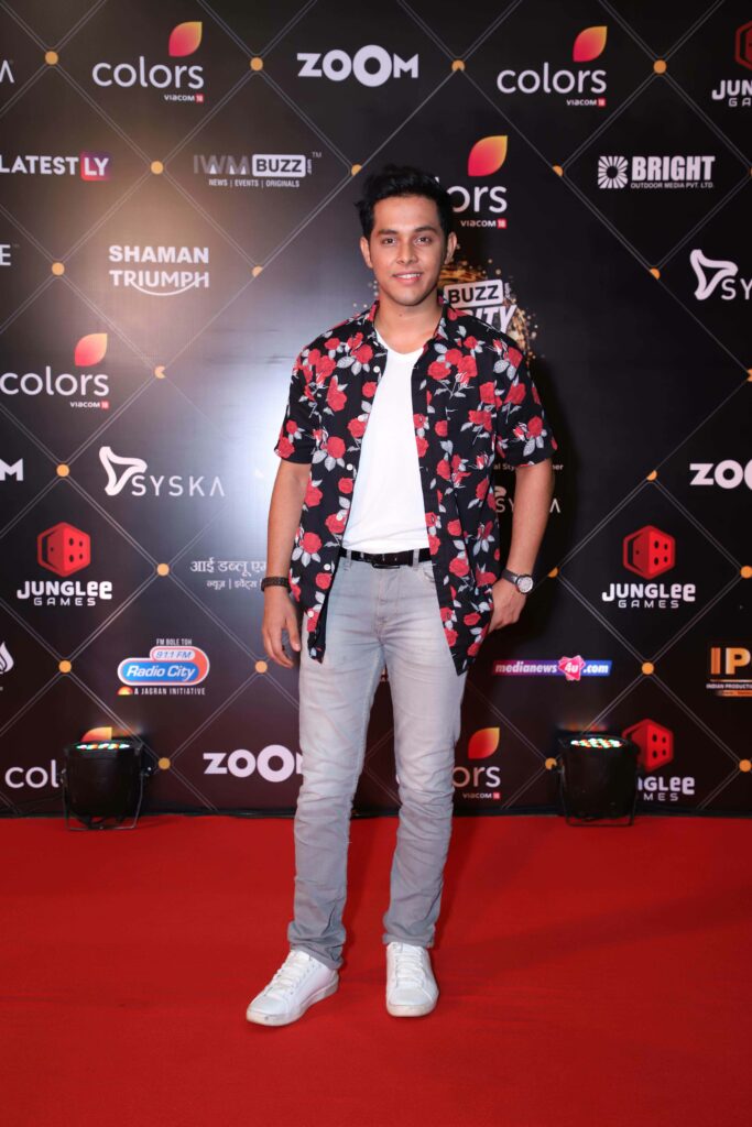 Karan Patel, Erica Fernandes, Zain Imam, Shivangi Joshi and more grace the red carpet of IWMBuzz Party - 5