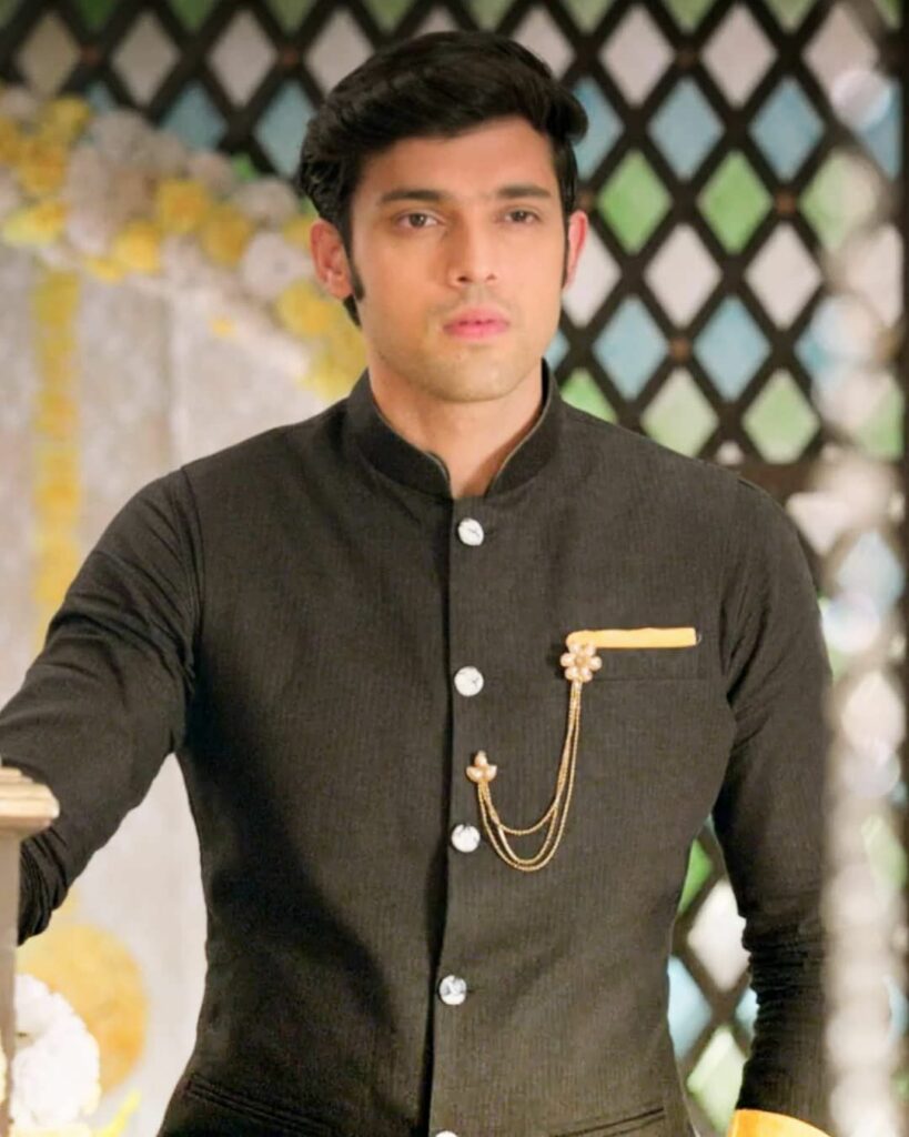 OMG! Parth Samthaan charms us in black outfits! - 4