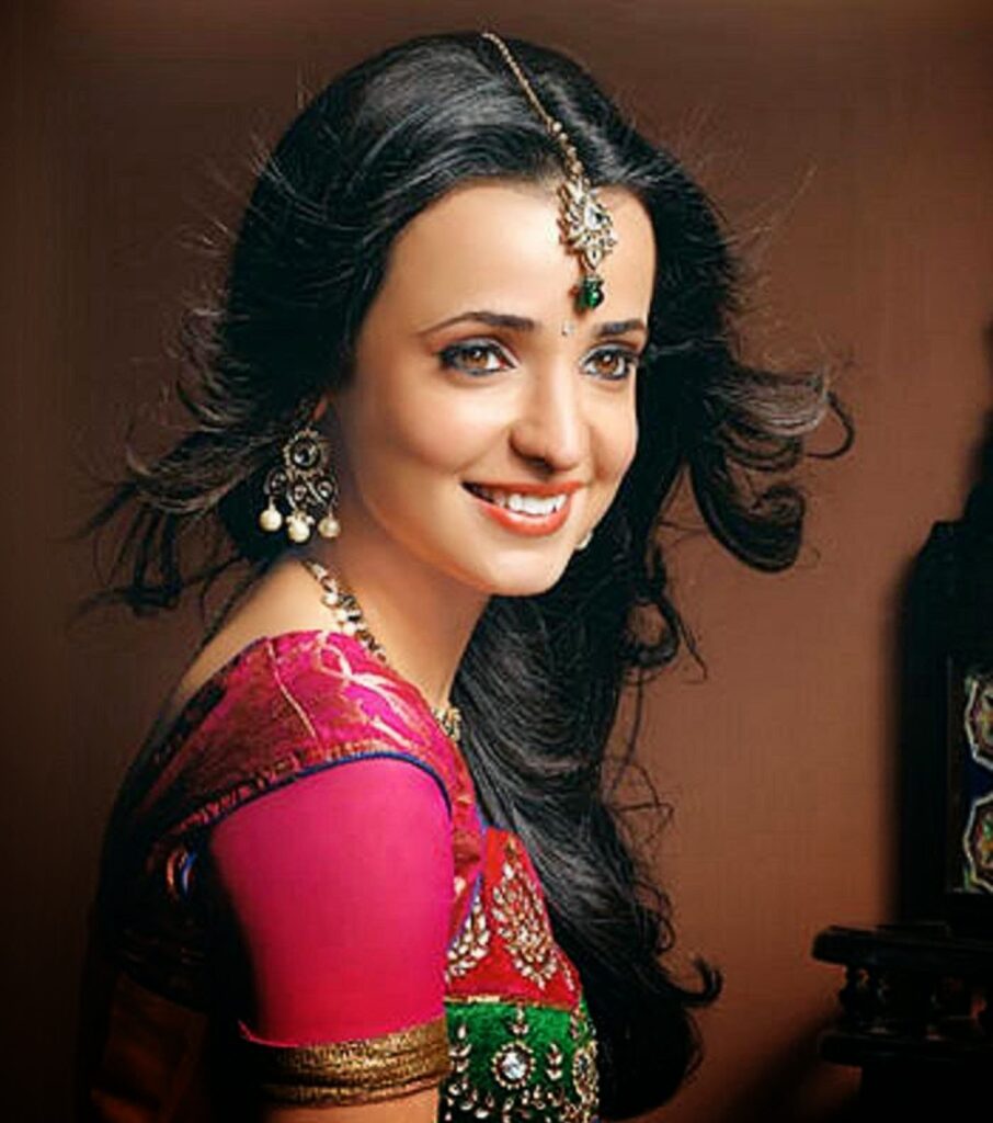 Sanaya Irani: The smiling charming beauty - 2