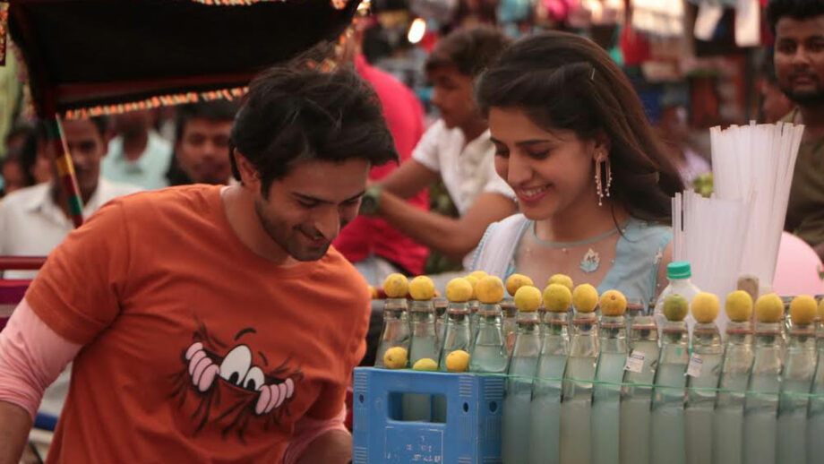 The cast of Ishaaron Ishaaron Mein beat the heat in Delhi with Golas and Goti Soda