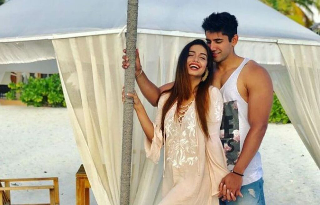 Varun Sood and Divya Agarwal are the new style icons in town - 0