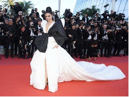 When Deepika Padukone blew us away with her stylish ways 1