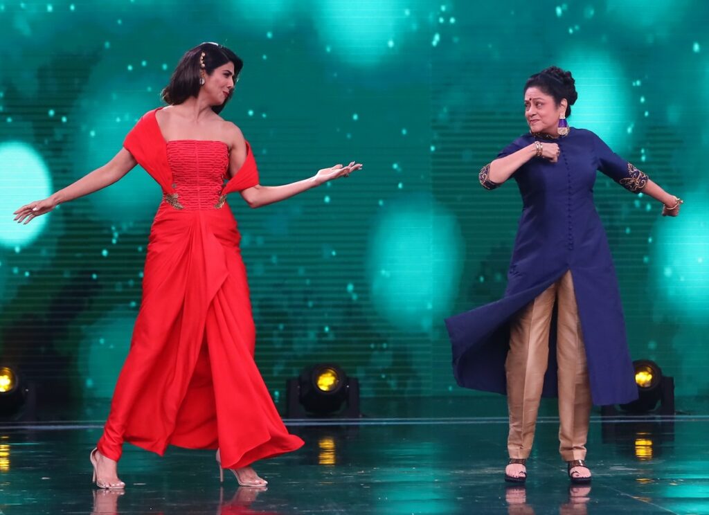 Zeenat Aman, Aruna Irani, Bindu on Super Dancer Chapter 3 - 5